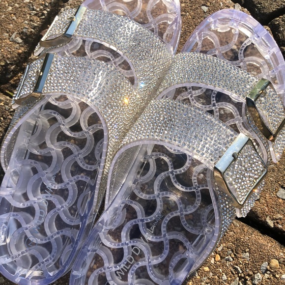 Clear jelly rhinestone slip in sandals! - Picture 8 of 17